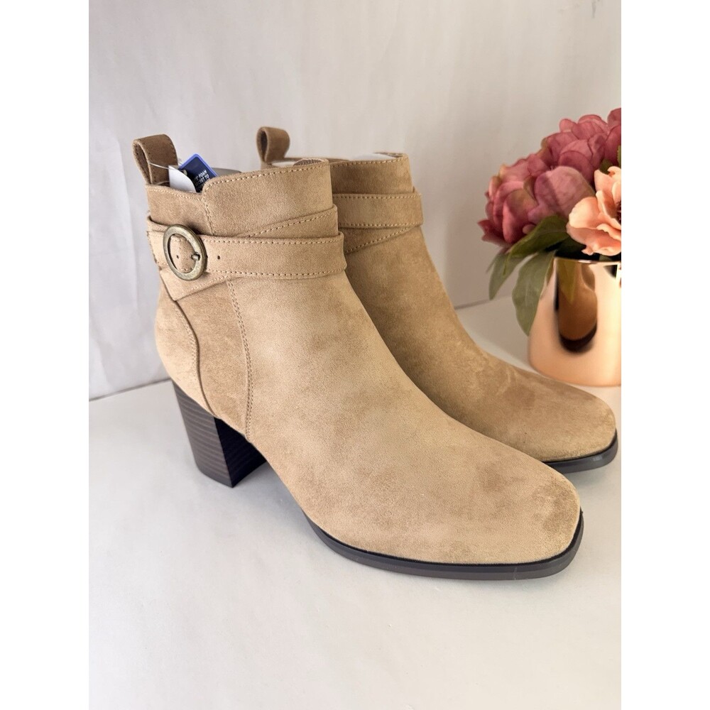 NEW: Sonoma Sonja  Suede Booties Women's 7.5 M Side Zip Ankle Heeled Shoes - Picture 5 of 16